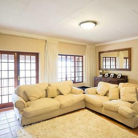 Lammies Loft Apartment Dullstroom Exterior photo